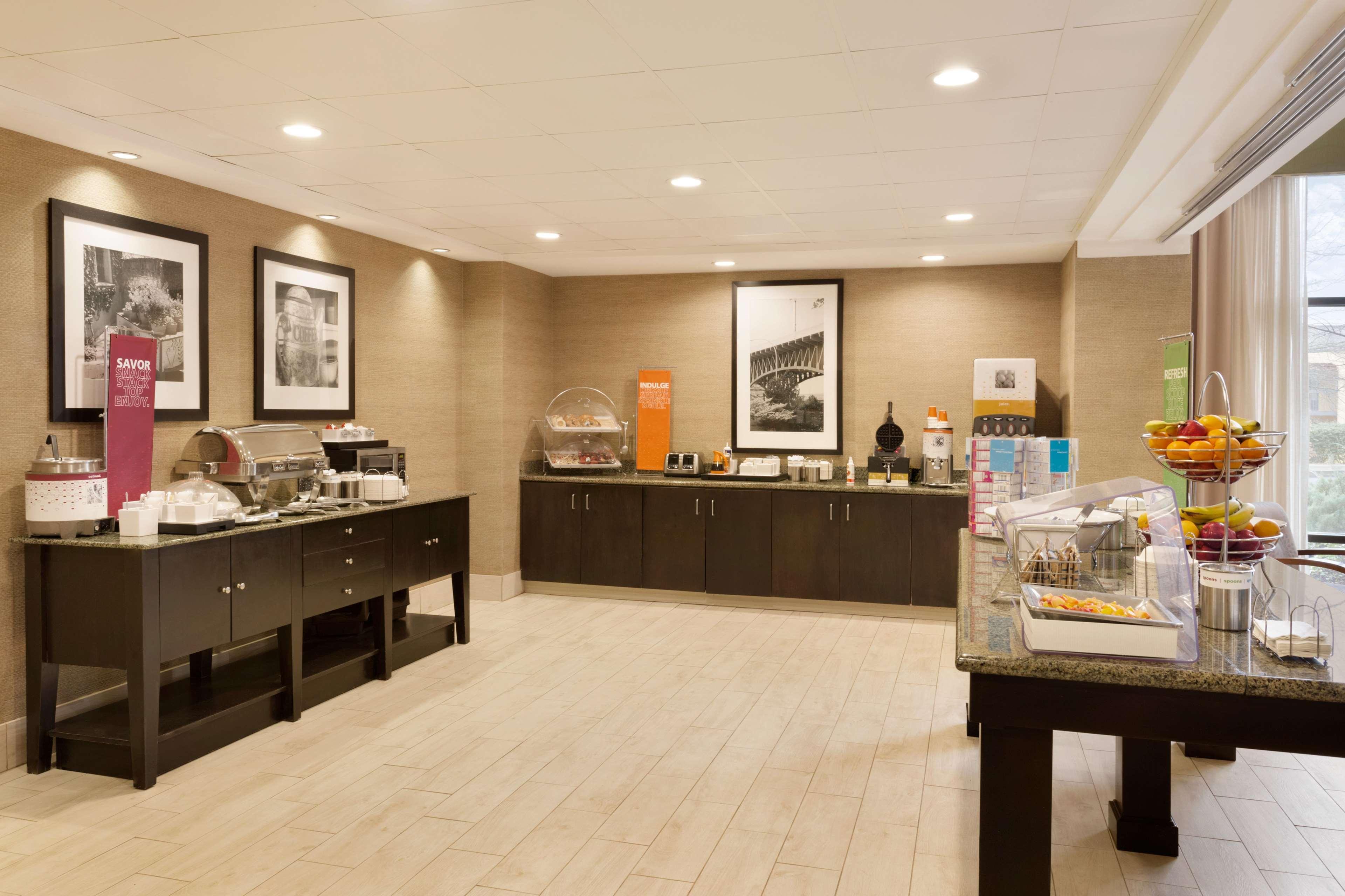 Hampton Inn & Suites Birmingham Airport Area Irondale Экстерьер фото