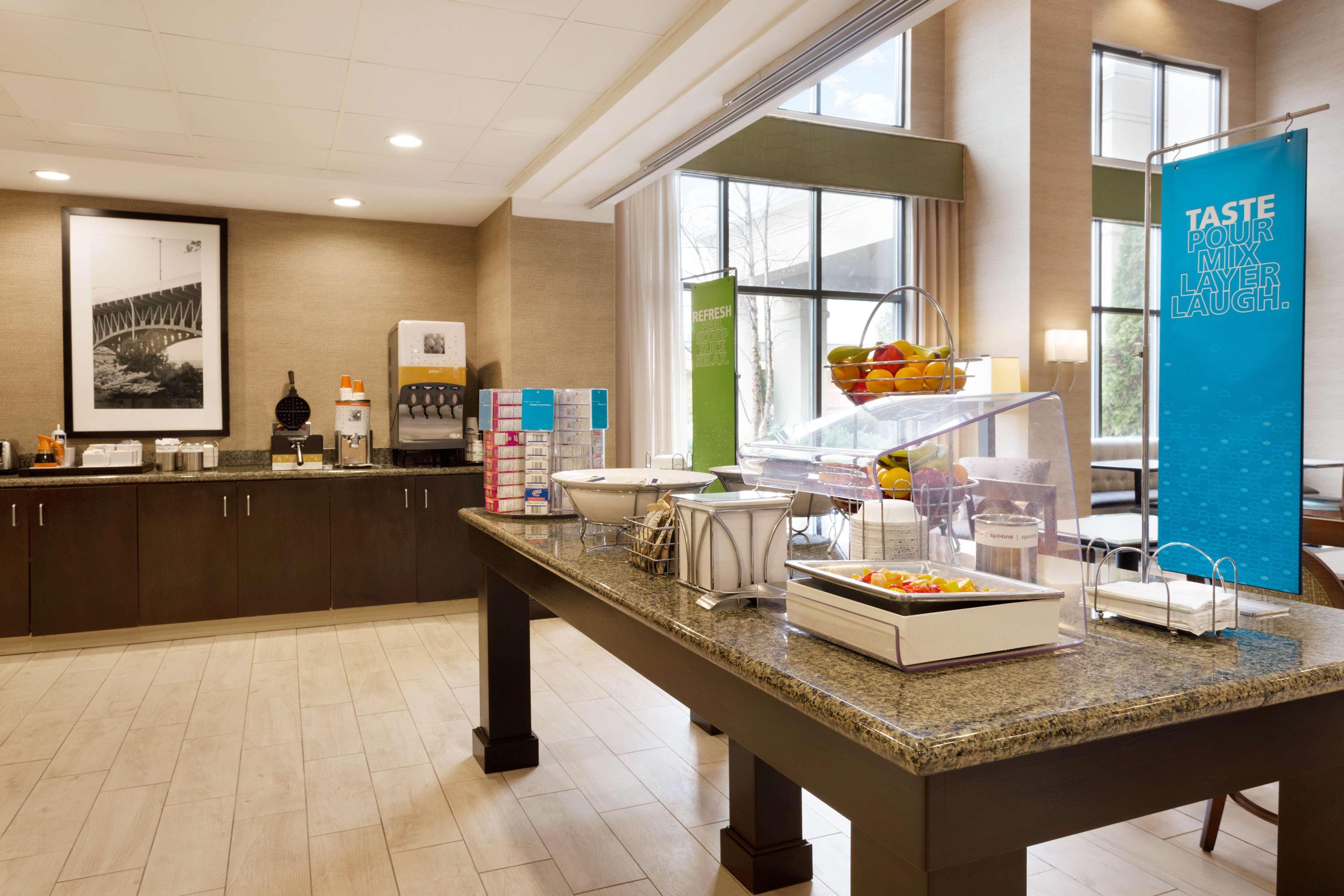 Hampton Inn & Suites Birmingham Airport Area Irondale Экстерьер фото