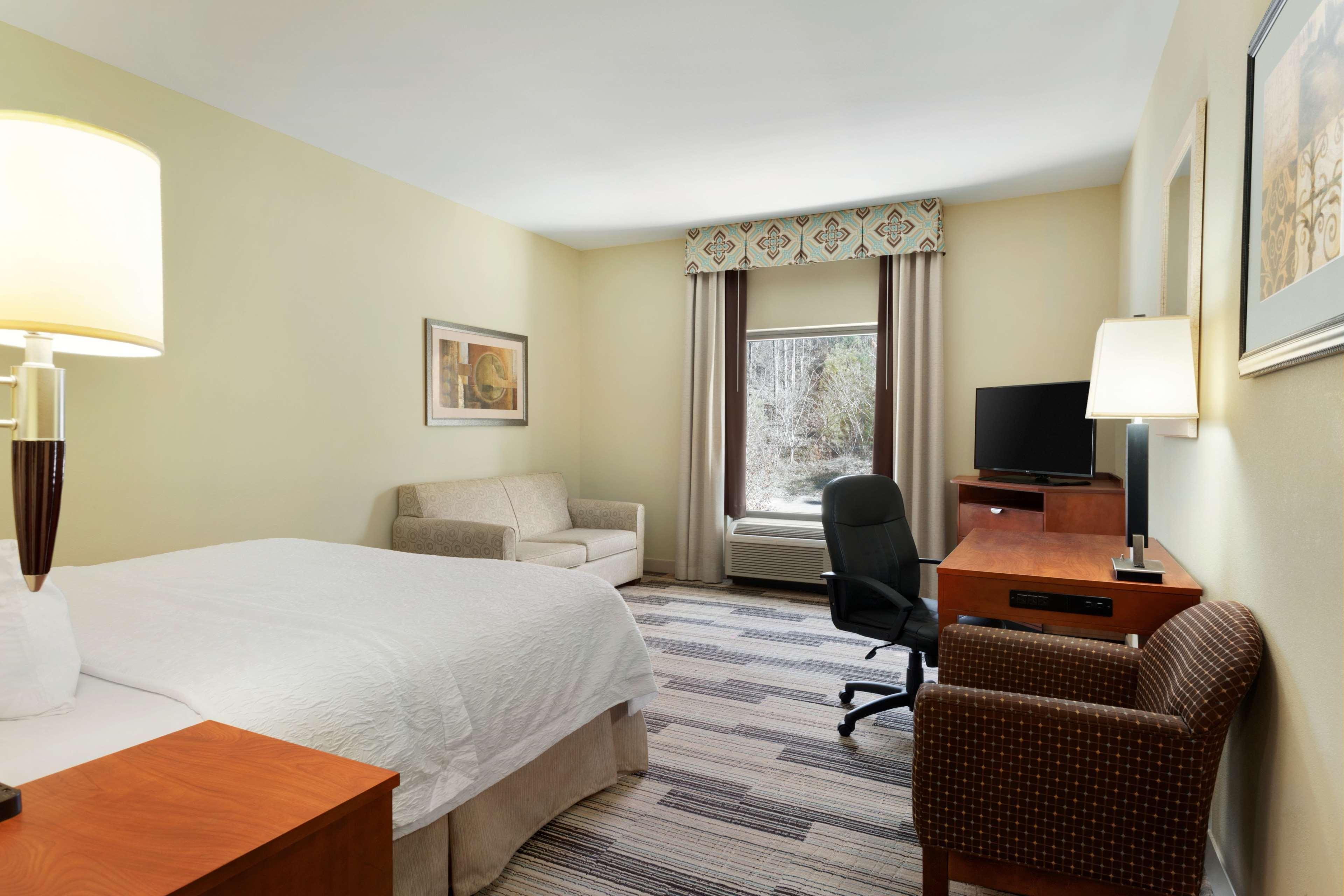Hampton Inn & Suites Birmingham Airport Area Irondale Экстерьер фото