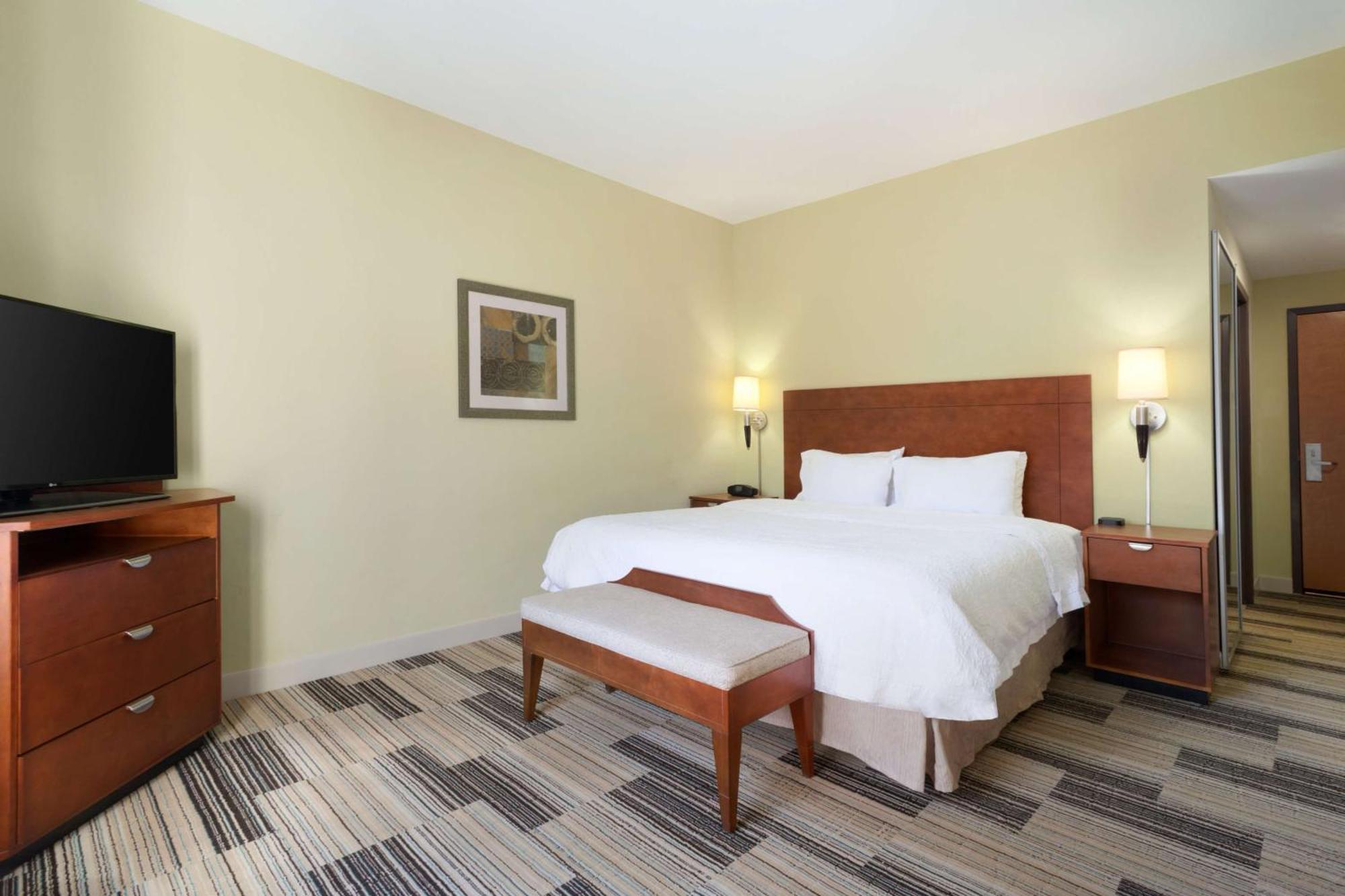 Hampton Inn & Suites Birmingham Airport Area Irondale Экстерьер фото