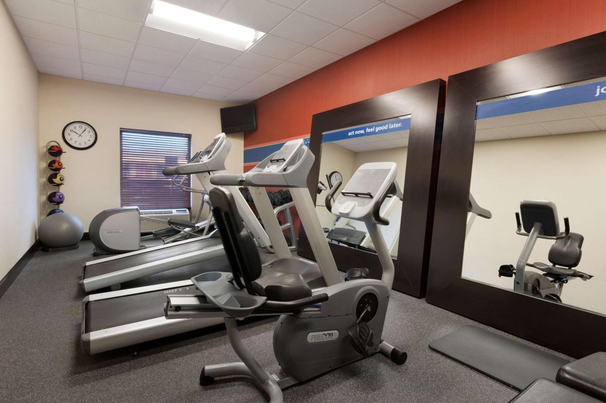 Hampton Inn & Suites Birmingham Airport Area Irondale Экстерьер фото