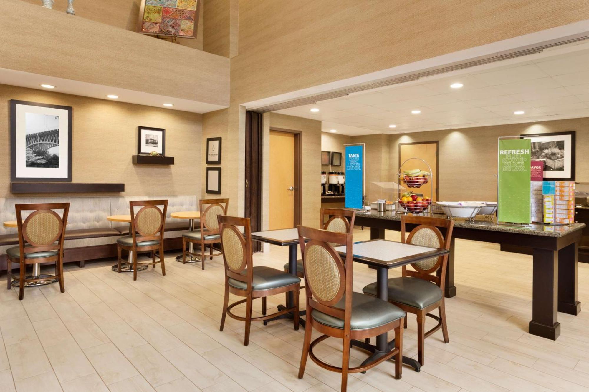 Hampton Inn & Suites Birmingham Airport Area Irondale Экстерьер фото