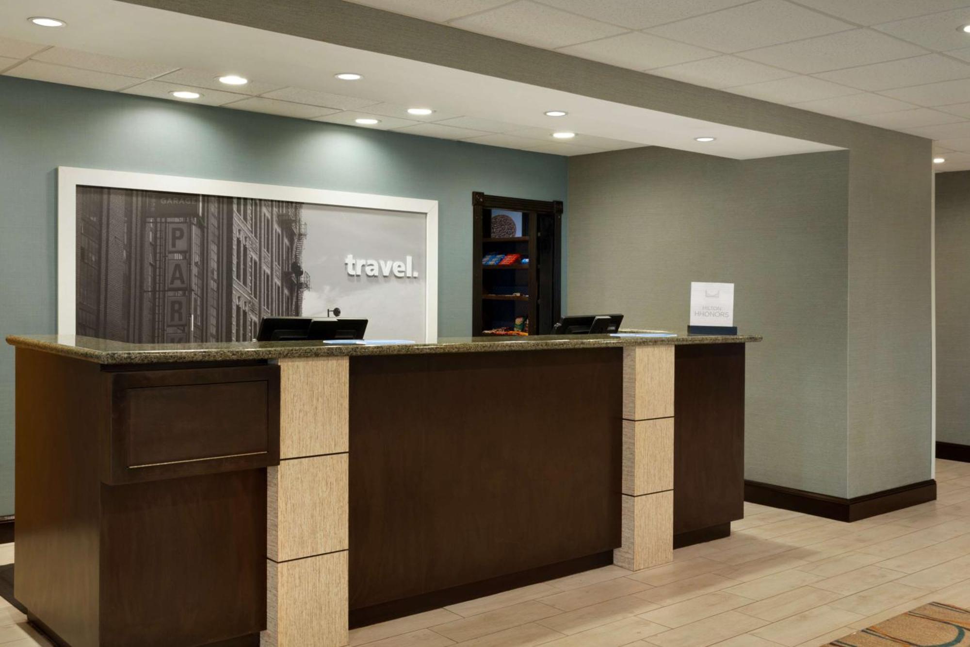 Hampton Inn & Suites Birmingham Airport Area Irondale Экстерьер фото