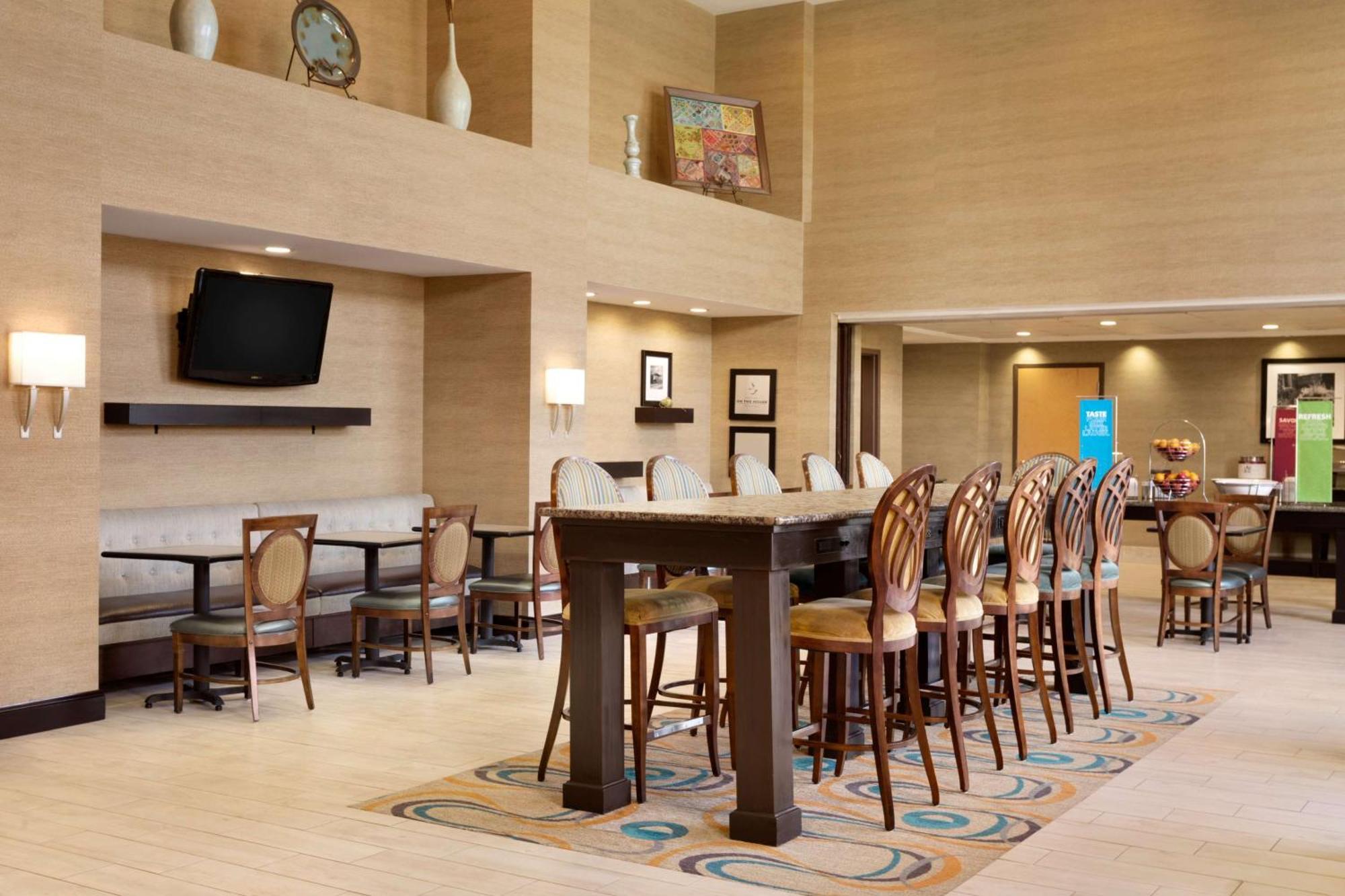 Hampton Inn & Suites Birmingham Airport Area Irondale Экстерьер фото